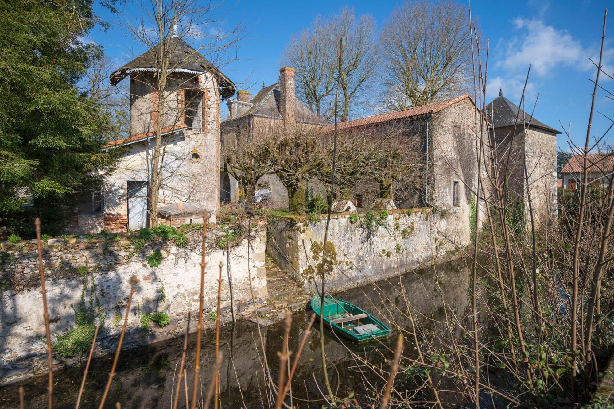 Château de la Tourlandry Chemille-en-Anjou Exterior foto